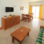 Oura Ocean Front אלבופיירה
