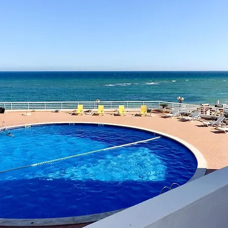 Oura Ocean Front * 阿尔布费拉
