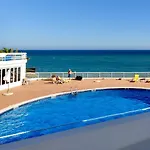 Oura Ocean Front Διαμέρισμα Αλμπουφέιρα