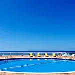 Oura Ocean Front *