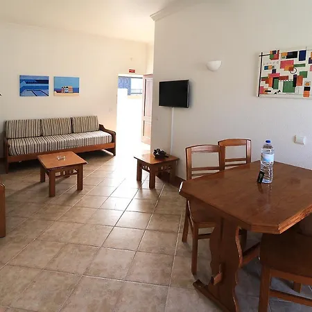 Oura Ocean Front Apartment *