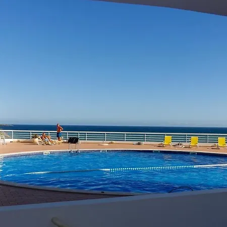 Oura Ocean Front Apartment Albufeira